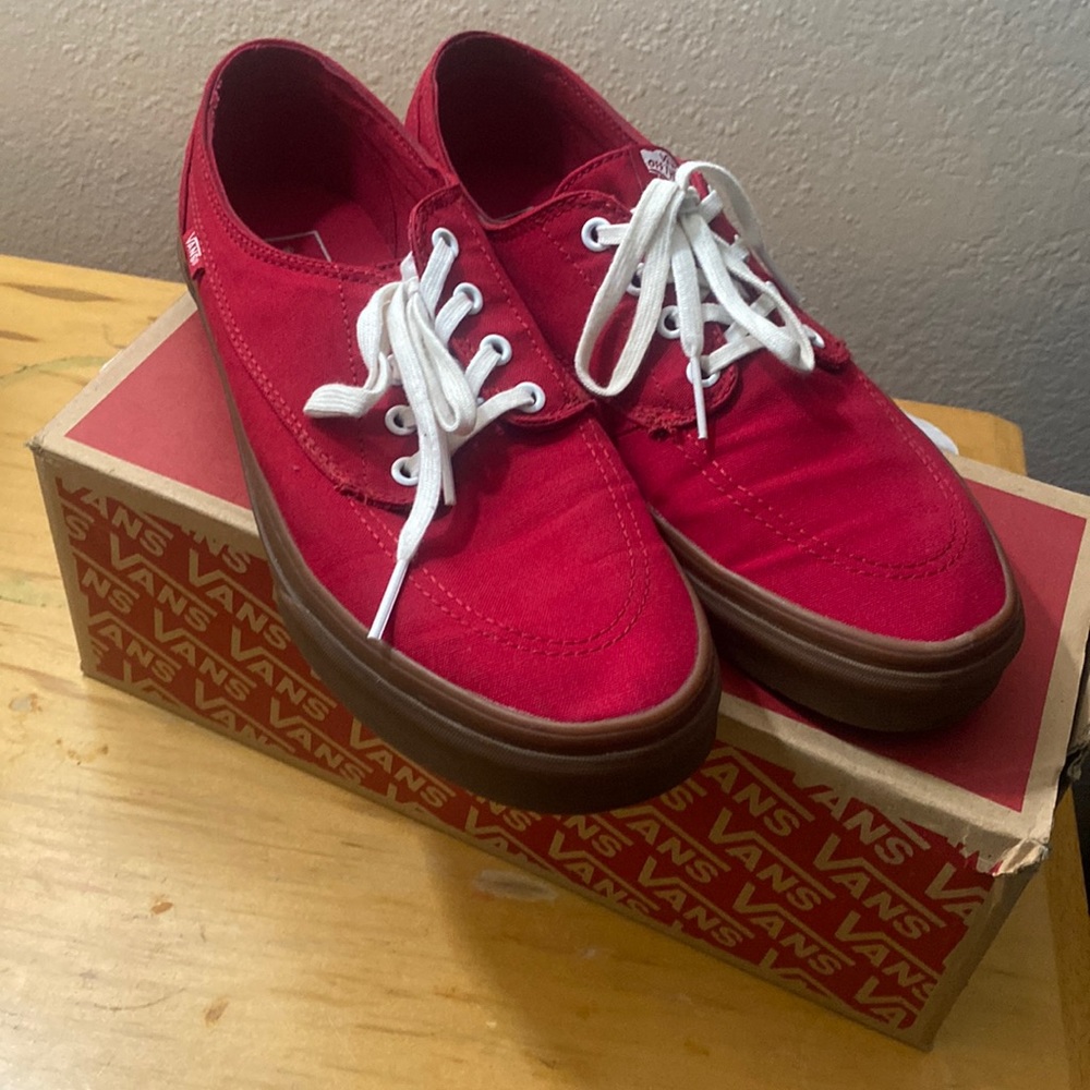 Vans Brigata